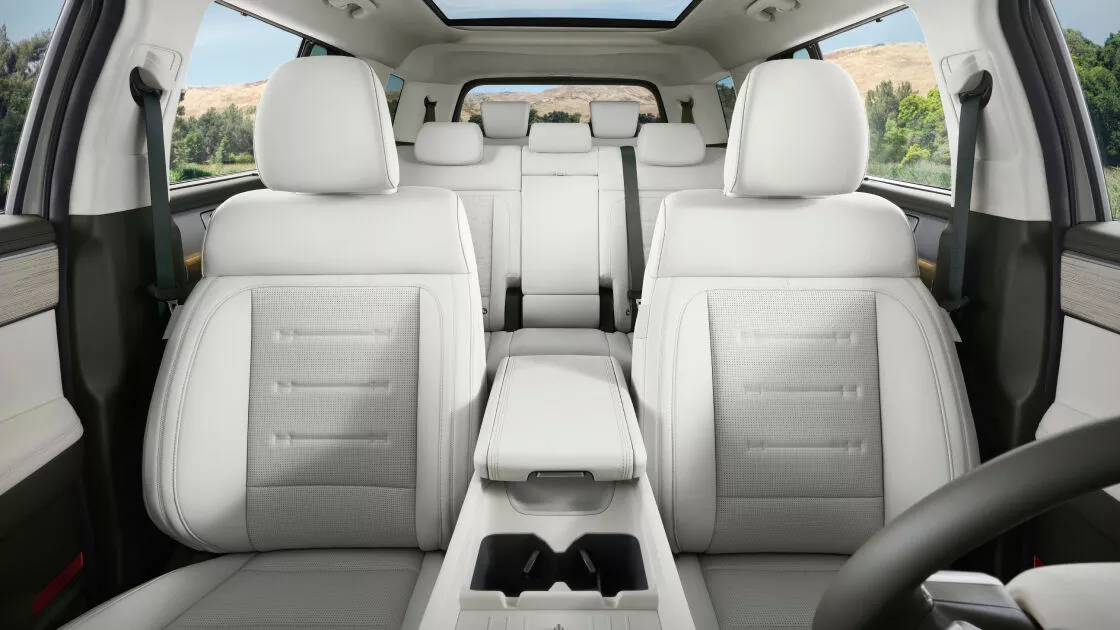 hyundai-santafe-convenience-seat-options-7seats-2